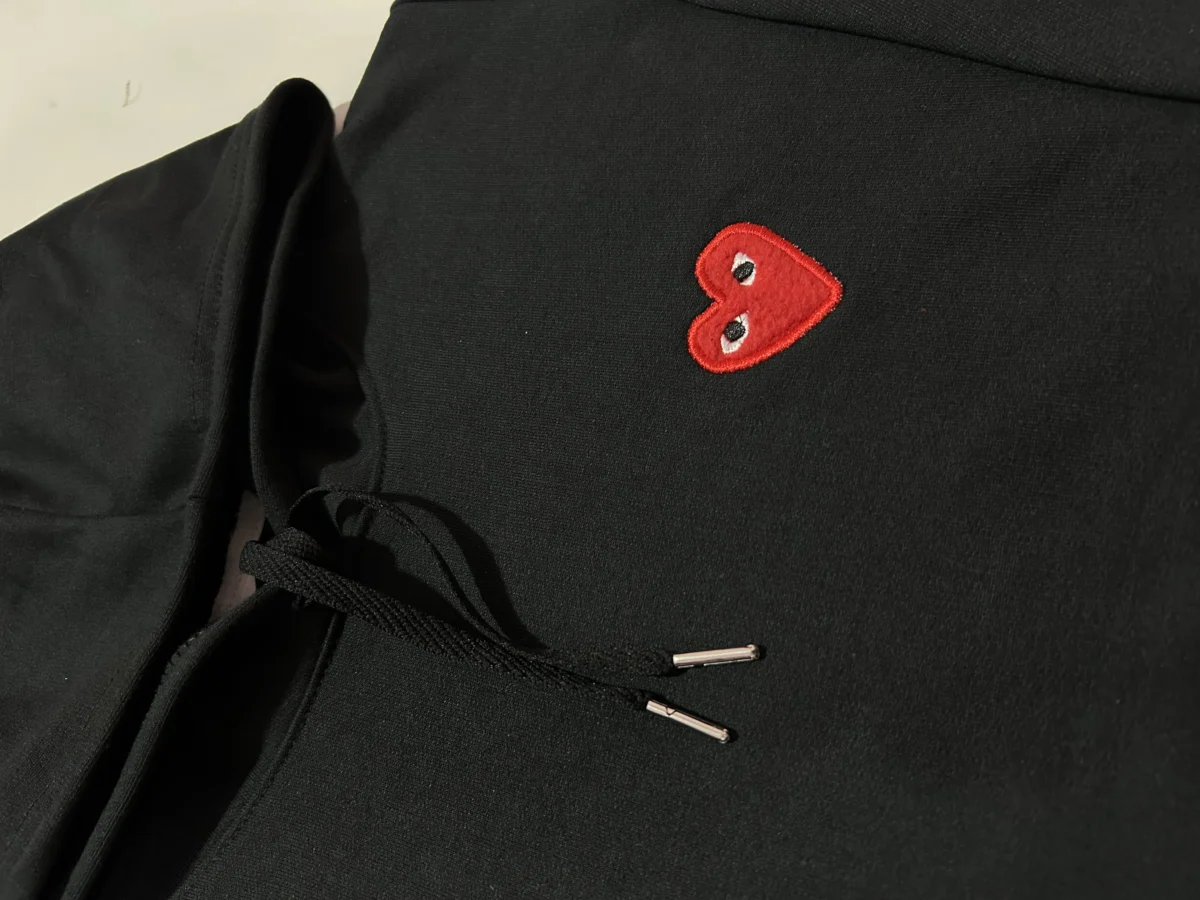 Conjunto Bordado Adulto | Play Comme Des Garçons | Negro - Imagen 2